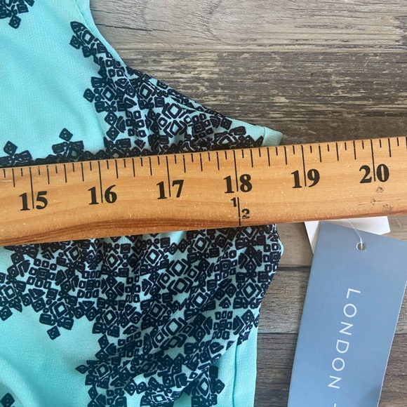 London Time Boho Tribal Print Maxi Dress Size 8 Aqua Soft Knit Sleeveless NWT - Picture 6 of 13